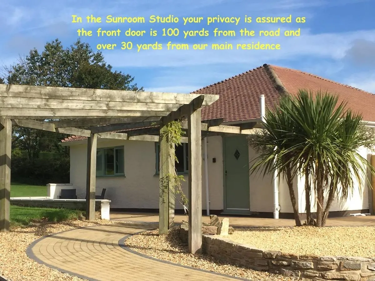 The Sunroom Studio Wimborne Minster Apartment